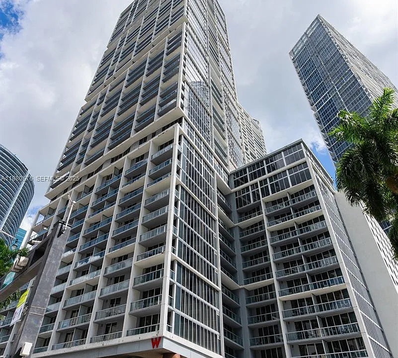 495 Brickell Ave #2102