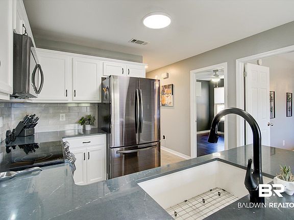 5th image of 11861 Ives Ln