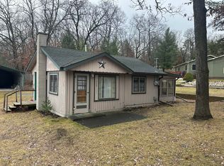 209 Deer Track Dr, Houghton Lake, MI