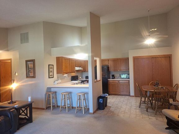 4th image of 817 Quinlan DRIVE #E