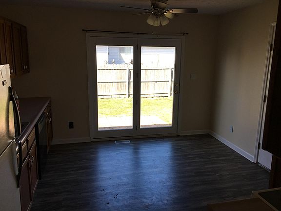 eat in kitchen with new flooring