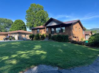 108 Robbins Ave, Erwin, TN 37650