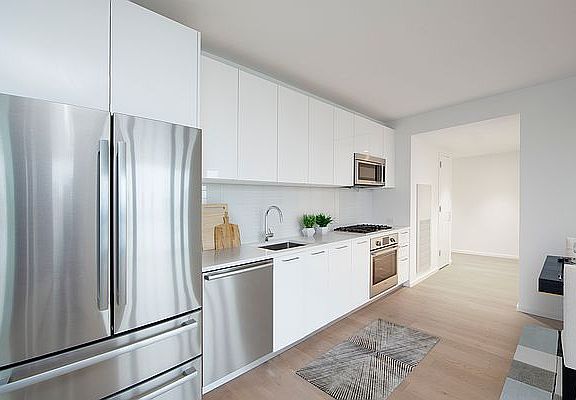 2nd image of 685 1st Ave APT 14C