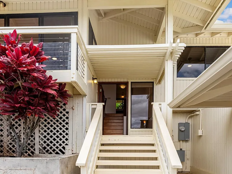 560 Kuikahi Dr — Photo 9