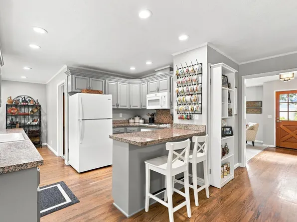 2604 Topaz Drive, Novato, CA 94945