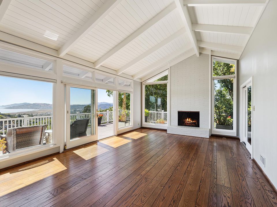 Living Room, Deck, Views