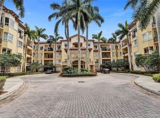 16100 Emerald Estates Dr APT 282, Weston, FL 33331