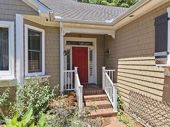 2nd image of 1390 Bradford Pl