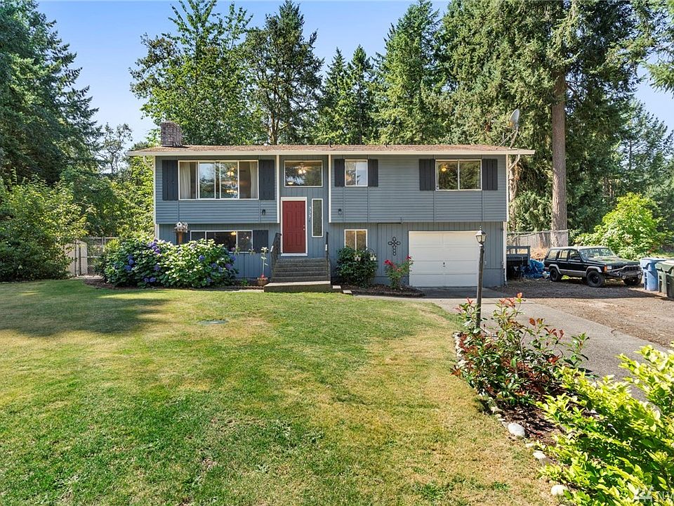 1st image of 535 Choker Ct SE