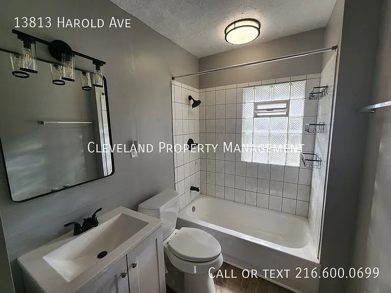 13813 Harold Ave — Photo 8