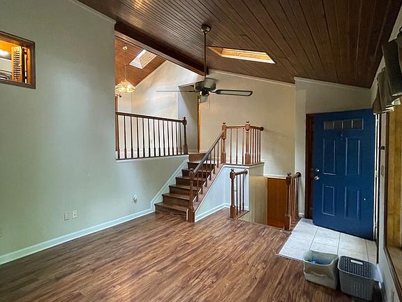 3rd image of 3620 Karen Dr