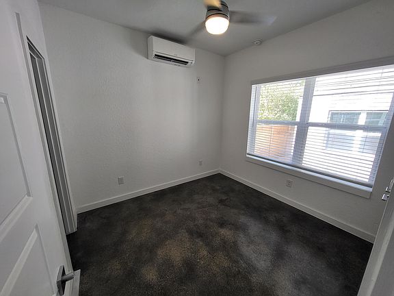 5th image of 210 W Poplar St #107