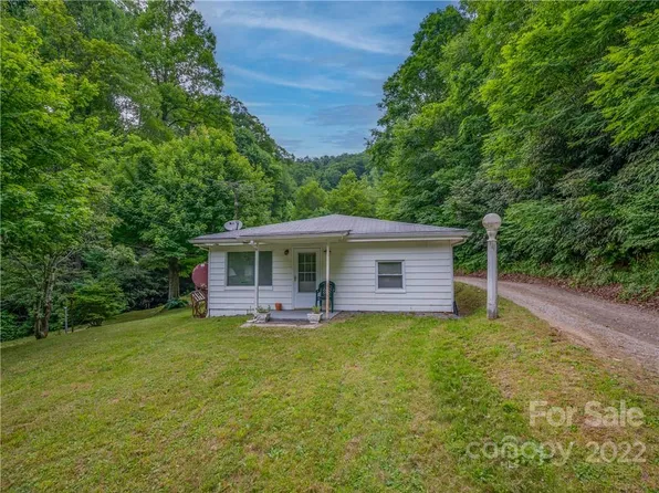 60 Owenby Cove Rd, Fairview, NC 28730
