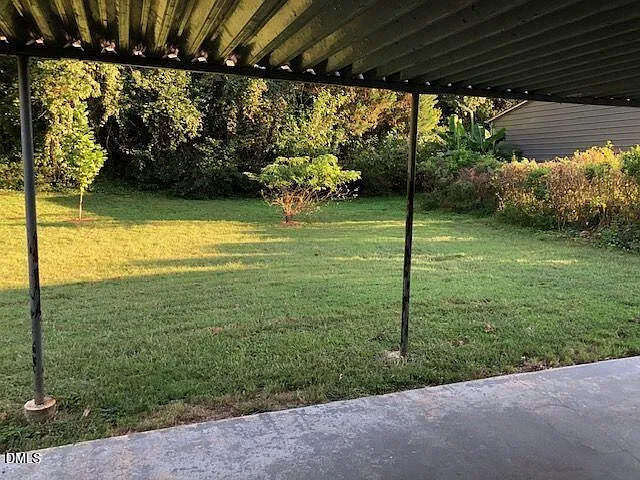 3 bed, 2.5 bath, 1196 sqft, $1,850 — Photo 2