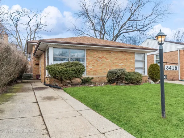 8418 Crawford Ave, Skokie, IL 60076