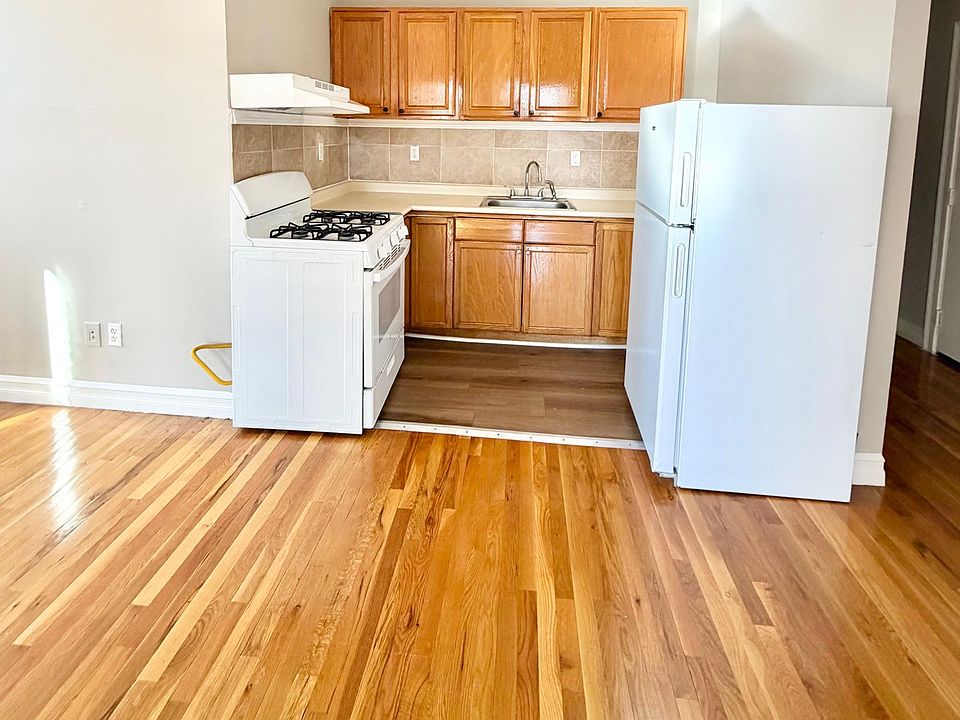 1st image of 672 Congress Ave APT 4