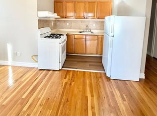 672 Congress Ave APT 4, New Haven, CT 06519