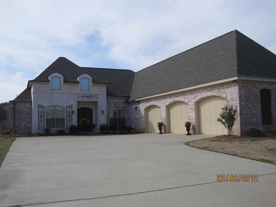 1st image of 125 Bonne Vie Dr
