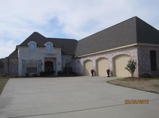 125 Bonne Vie Dr, Brandon, MS 39047