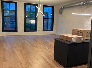 121 S 7th St #2S, Louisville, KY 40202