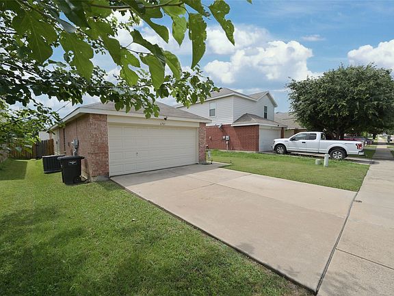 3rd image of 6701 Waterhill Ln