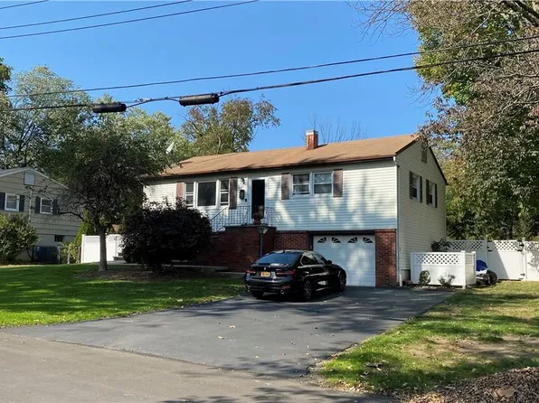 21 Louise Drive, West Nyack, NY 10994