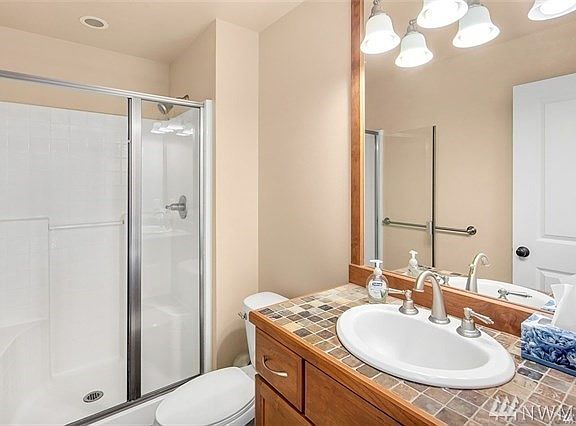 5th image of 11870 178th Pl NE