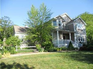 467 Westmoreland Ln, Saunderstown, RI 02874