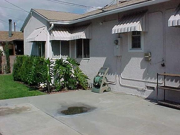 5th image of 12707 Benfield Ave