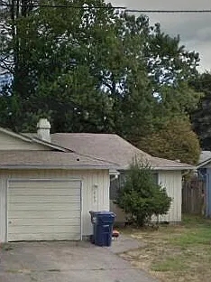 461 & 463 S 49th Pl
