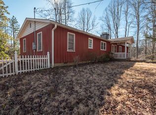 74 Ruby Holland Rd, Franklin, NC 28734