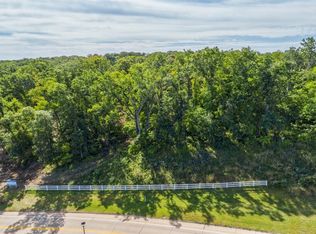 3807 Pioneer Ave SE, Cedar Rapids, IA 52403