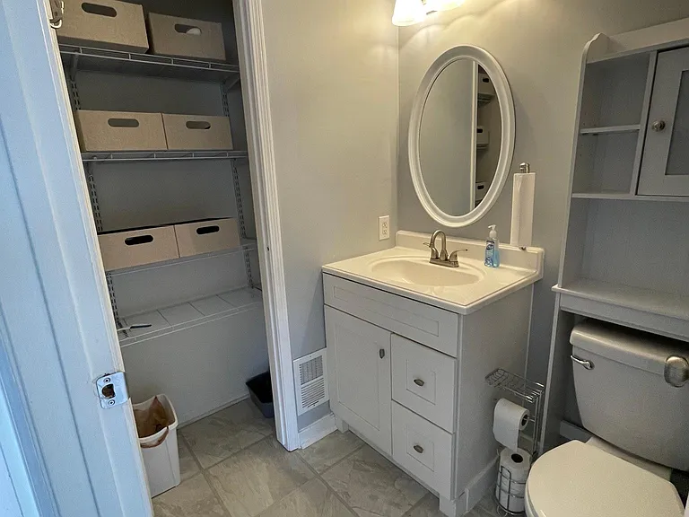 8425 Klarey Ct — Photo 7