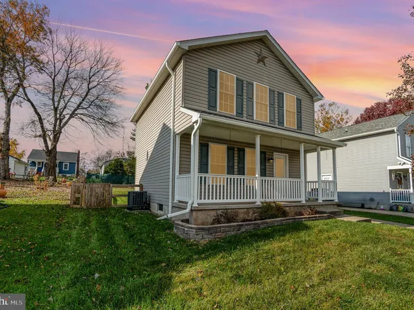 217 Maryland Ave, Taneytown, MD 21787