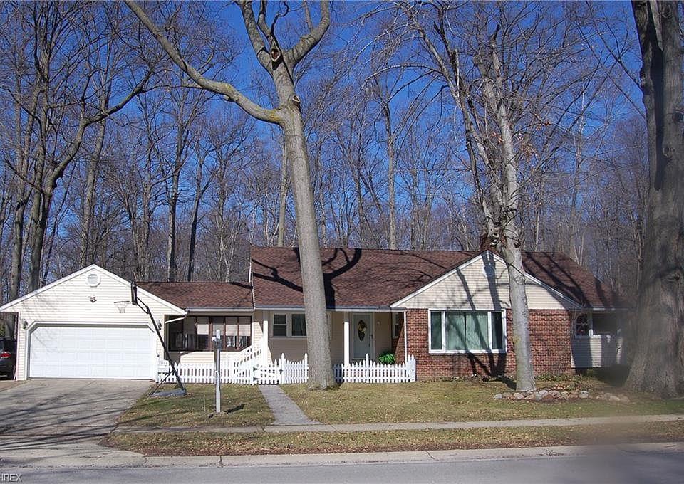 1st image of 33180 Redwood Blvd