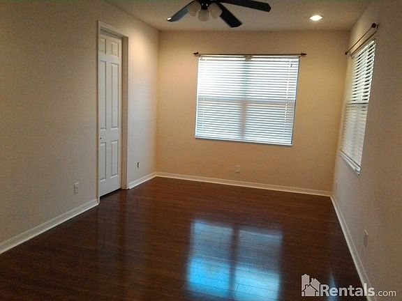 5th image of 20350 Chestnut Grove Dr