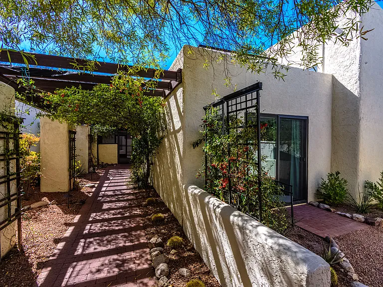 7230 E Onda Cir — Photo 36