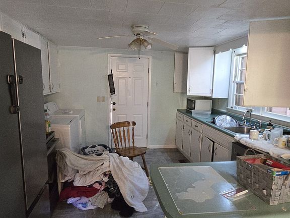 5th image of 1372 Old Kentucky Rd