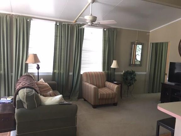 4th image of 678 Nettles Blvd