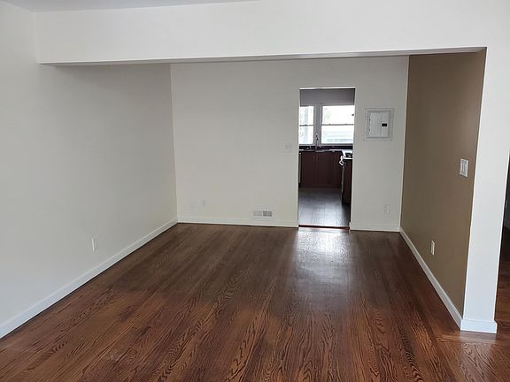 3rd image of 86 Liberty St