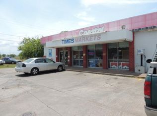 1749 W Austin St, Port Lavaca, TX 77979