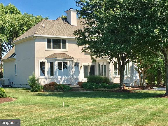 2nd image of 63 Prospect Bay Dr W
