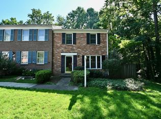 5457 Calvin Ct, Springfield, VA 22151