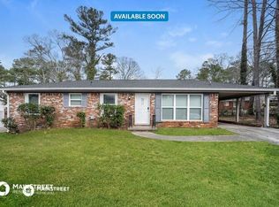 2073 Louis Xiv Ln, Atlanta, GA