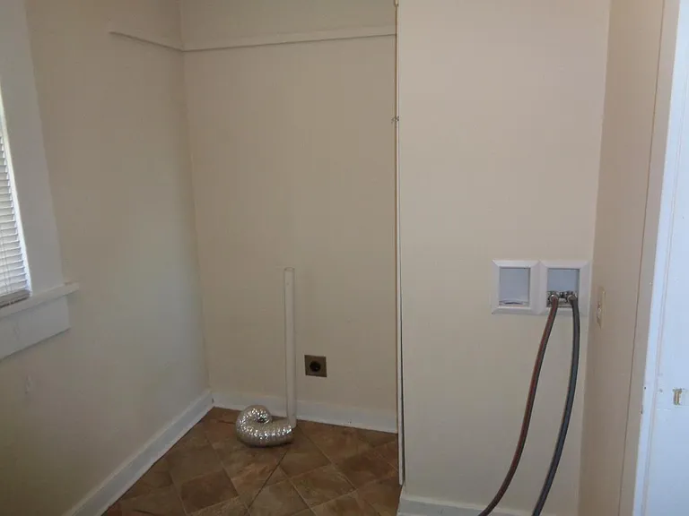 laundry room-do have a washer/dryer