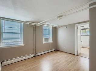 711 Grand Ave, Saint Paul, MN 55105