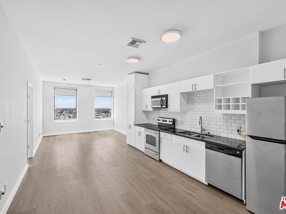 1st image of 3810 Wilshire Blvd APT 1108