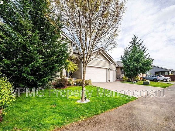 2nd image of 4704 NE 109th St