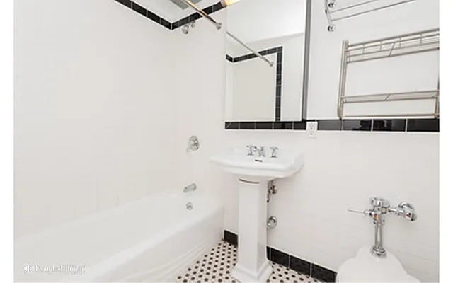 Rented by Douglas Elliman | media 40