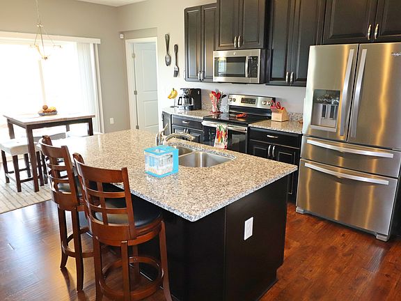 4th image of 9340 Oak Brook Dr